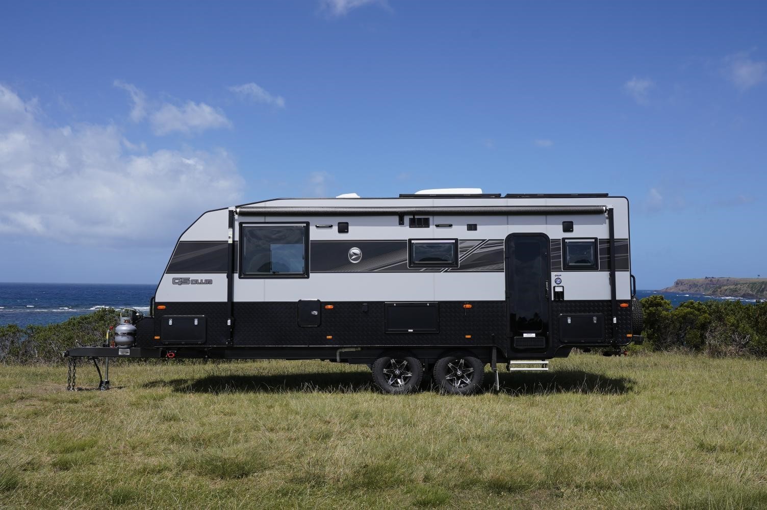 Exterior-4